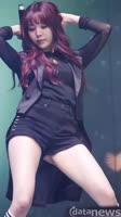 608x1080