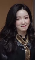 516x878