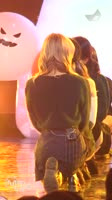 608x1080