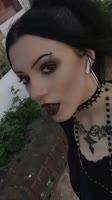 576x1024