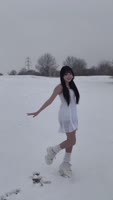 720x1268