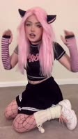 718x1280
