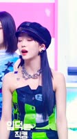608x1080