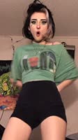 576x1024