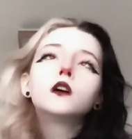 298x313