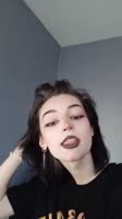 576x1024