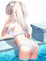 765x999