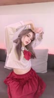 704x1280