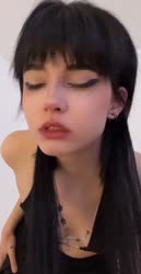 810x1564