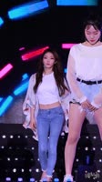 606x1080