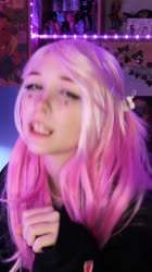 576x1024