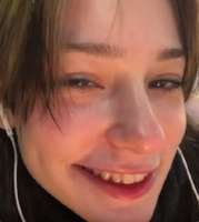 399x444