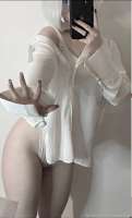 658x1083