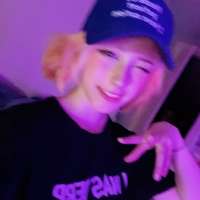 736x736