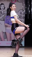 608x1080