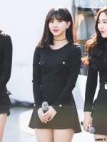 1600x2133