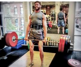 560x466