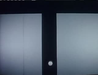 472x360