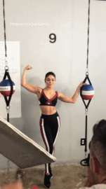 225x400
