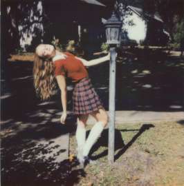 910x922