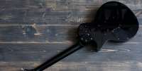 900x456