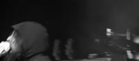 852x377