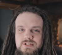349x308