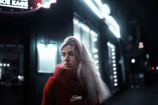604x403