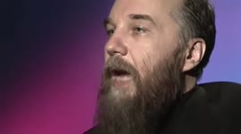 608x342
