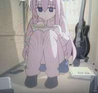 735x696