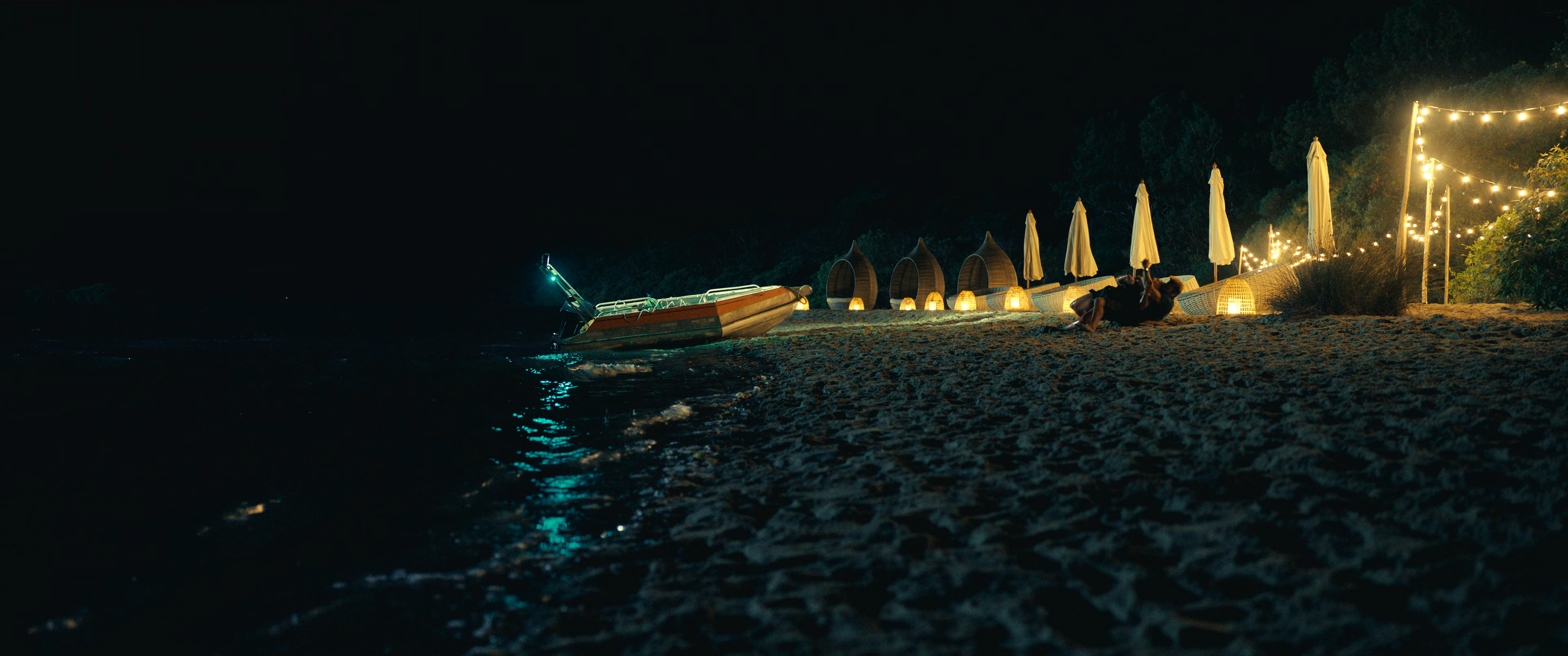3840x1606