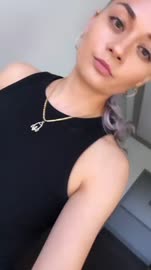 532x946