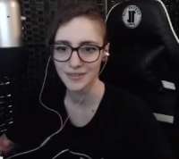 299x267