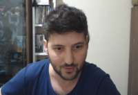 369x253