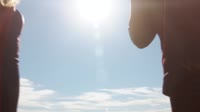 900x506