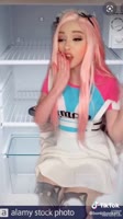 576x1024