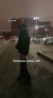 704x1280