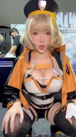 608x1080