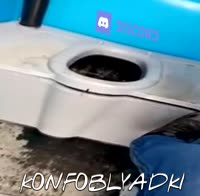 832x816
