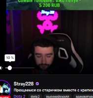352x371