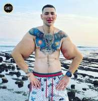 668x682