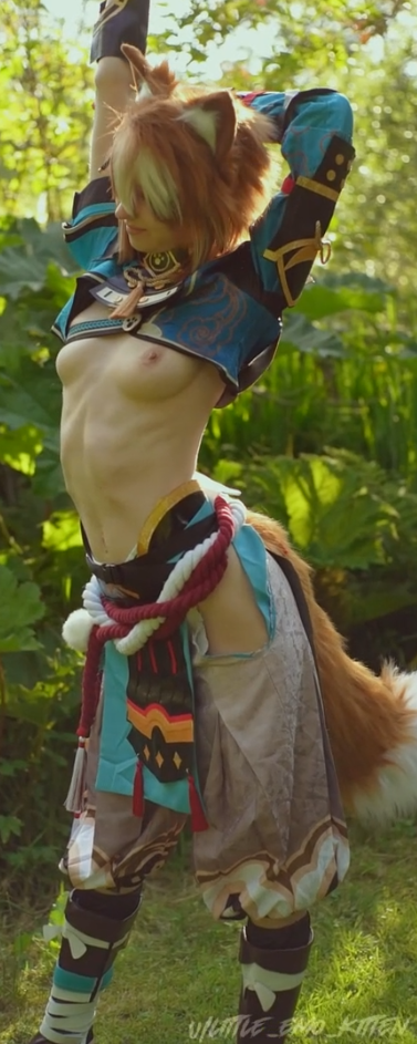 377x943
