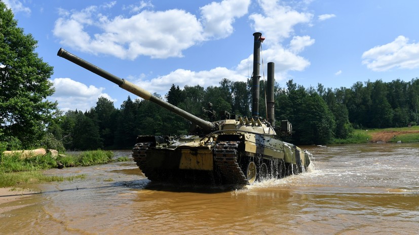 827x465
