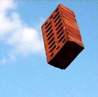 445x443